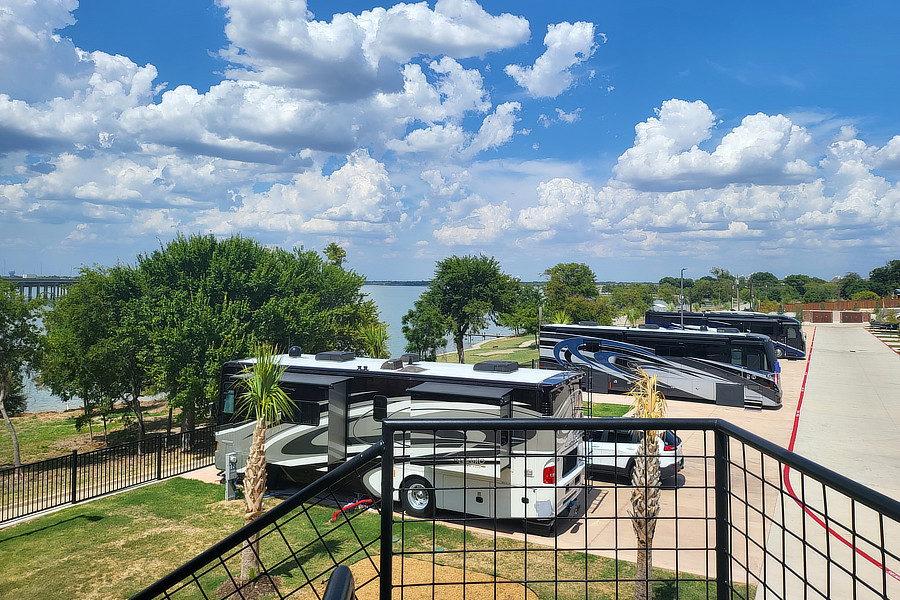 LakeShore RV Resort :: New Campground on Lake Ray Hubbard, Garland, Texas